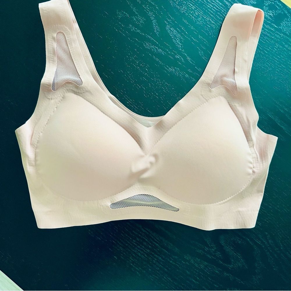 SHEIN Seamless Bra Size Medium Pink NWOT in Orig. Package - Picture 3 of 13